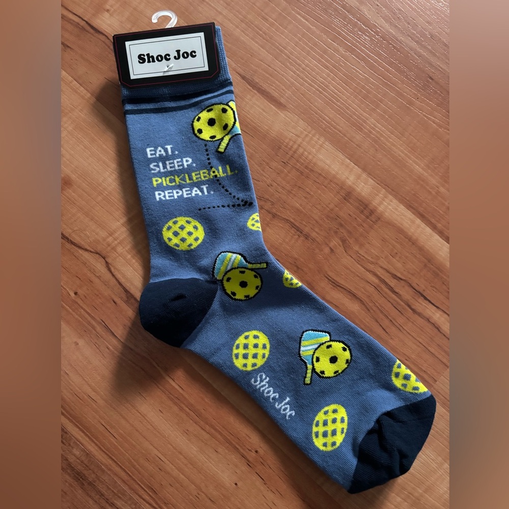Pickle ball socks - Picture 2 of 4